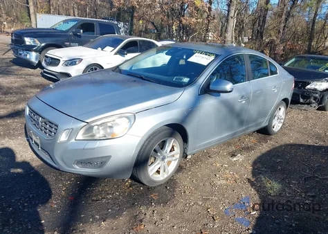 2013 Volvo S60 T5/T5 Platinum/T5 Premier/T5 Premier Plus from USA, damaged, VIN YV1612FHXD2171892